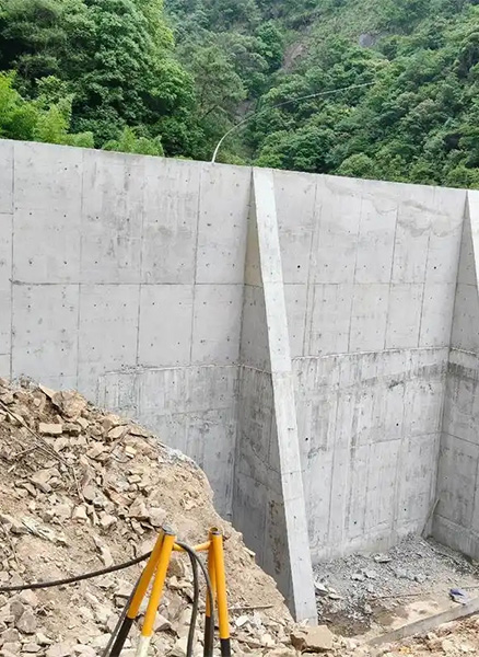 太原杏花岭区重力式挡土墙